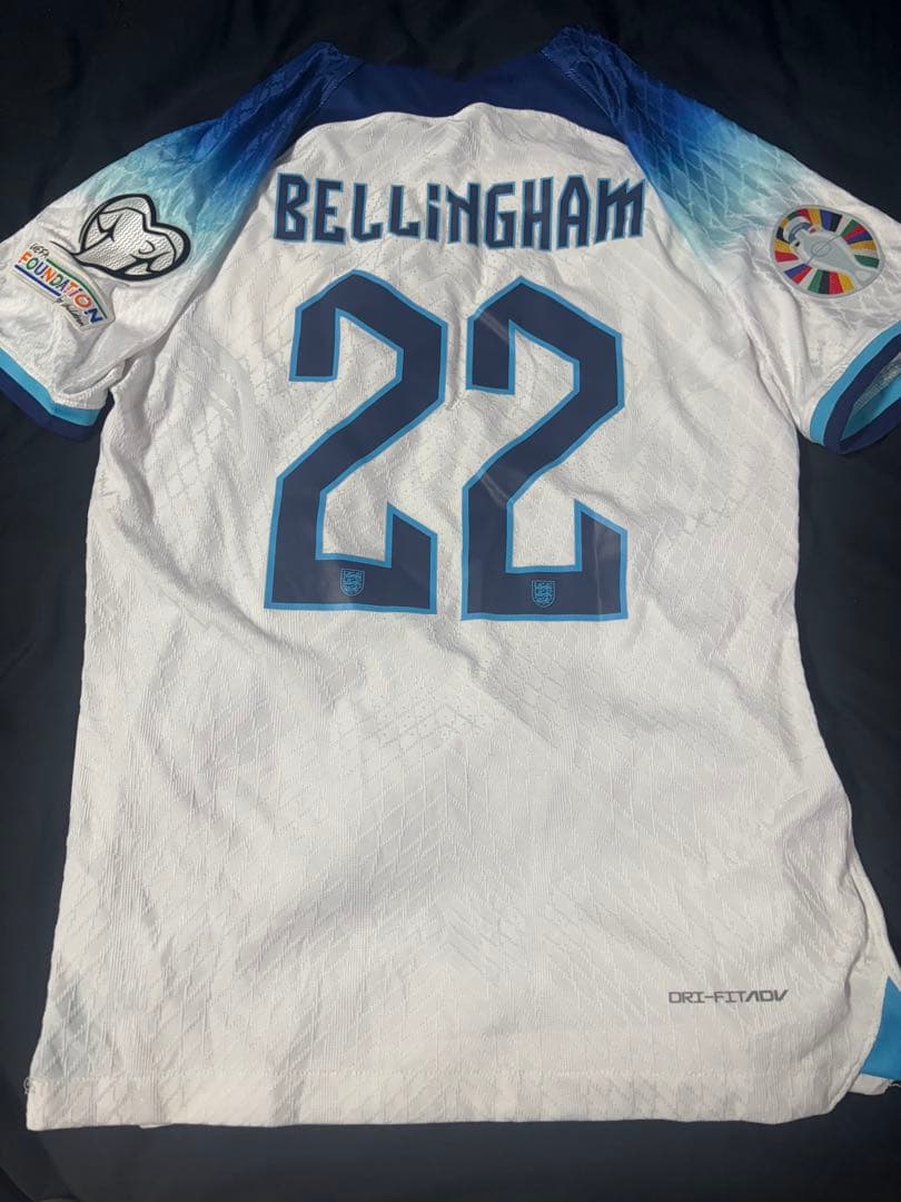 定価21450円 2022イングランド ベリンガム22番 オーセンティックユニ