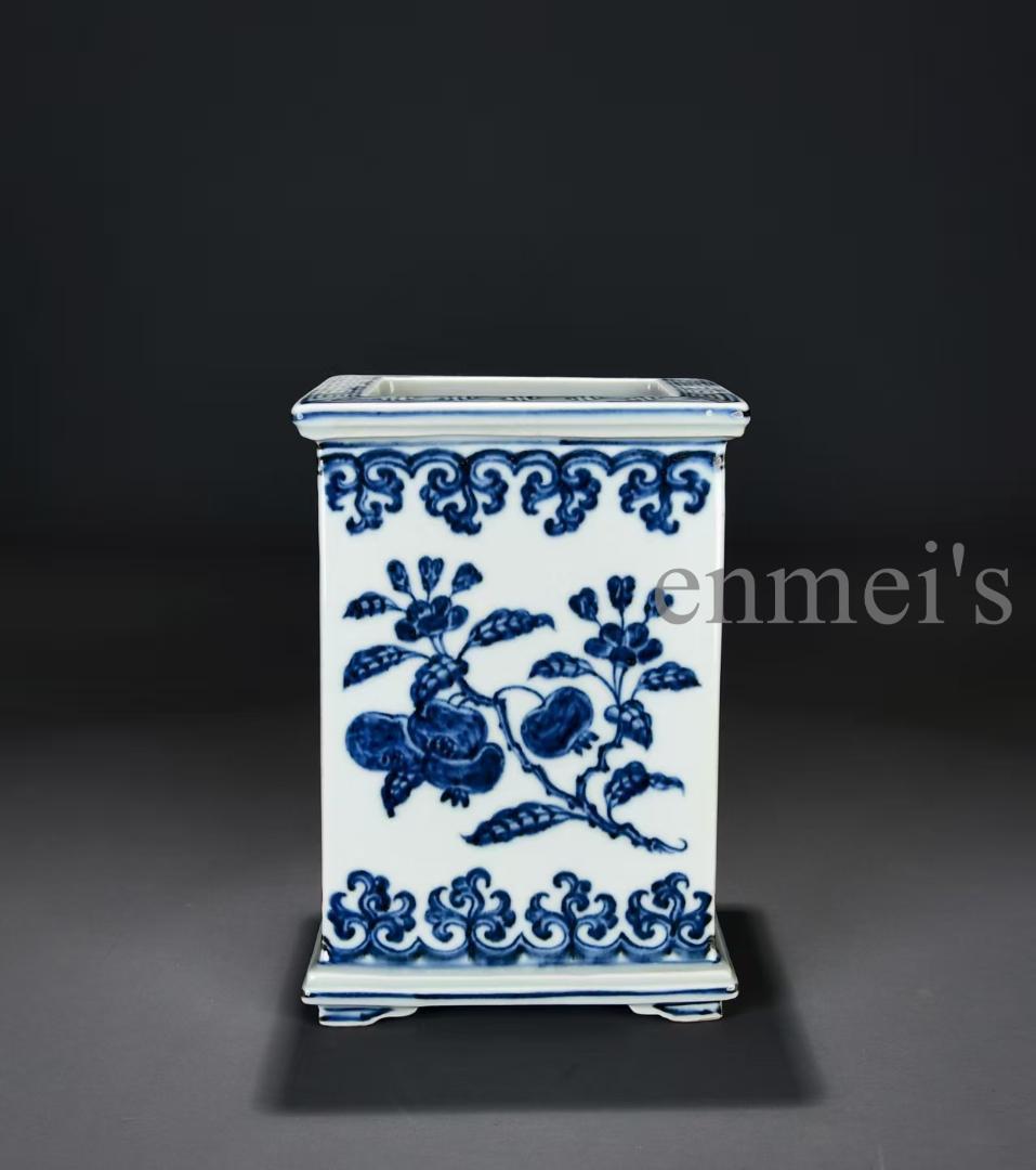 中国古美術・明宣徳年製款・青花折枝花果紋筆筒・青花磁・唐物・文房具・時代物・装飾