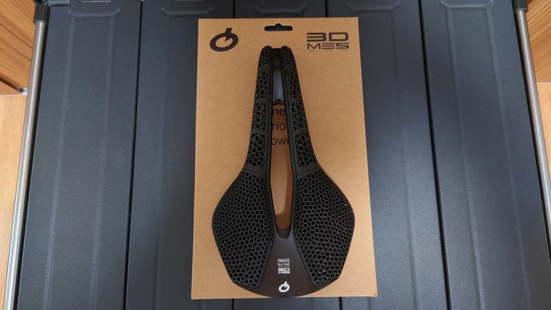 プロロゴ　サドル（Prologo NAGO R4 PAS 3DMSS NACK）