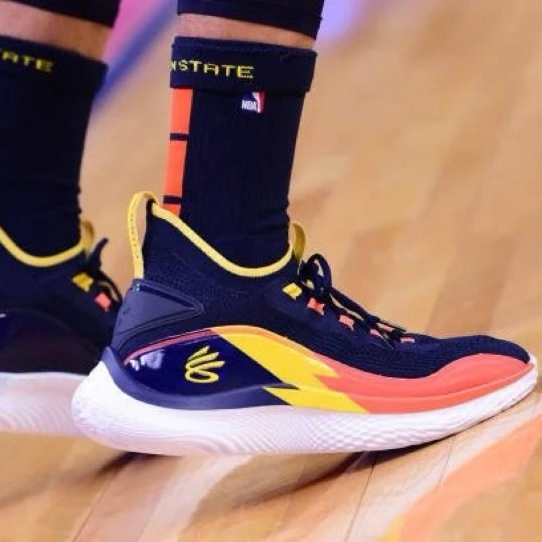 【新品】 CURRY 8 ステフィン カリー アンダーアーマー NIKE ナイキ