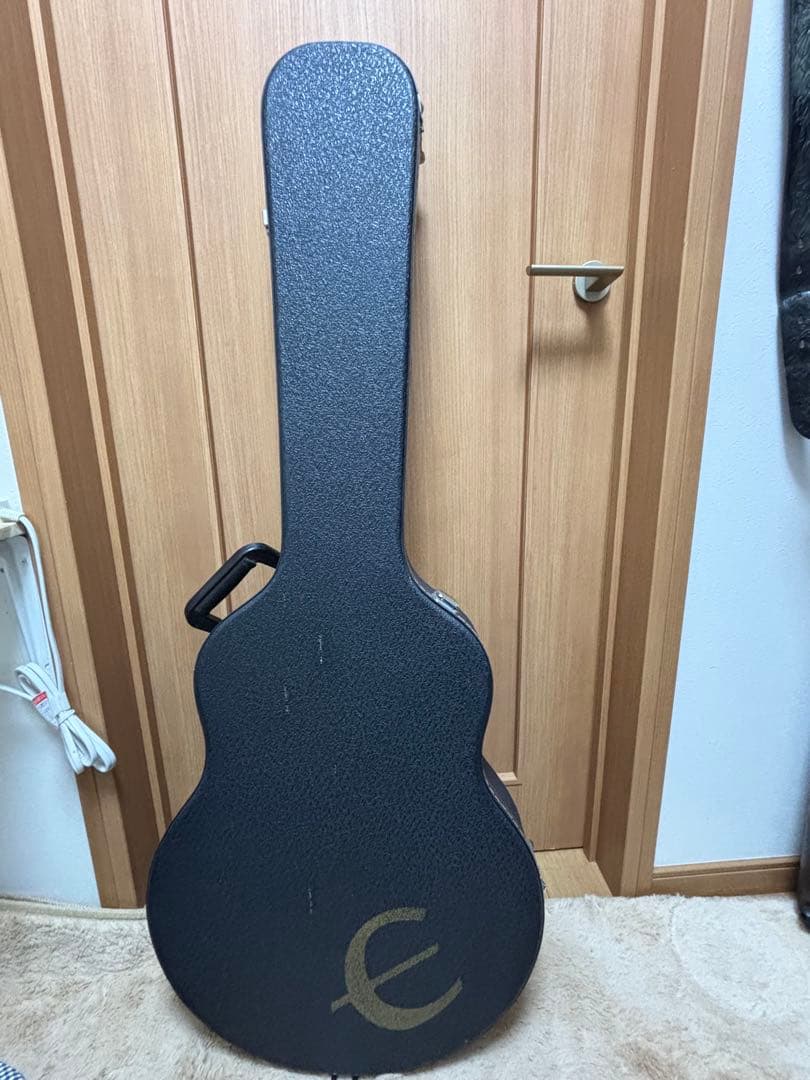 エピフォン　リヴィエラ