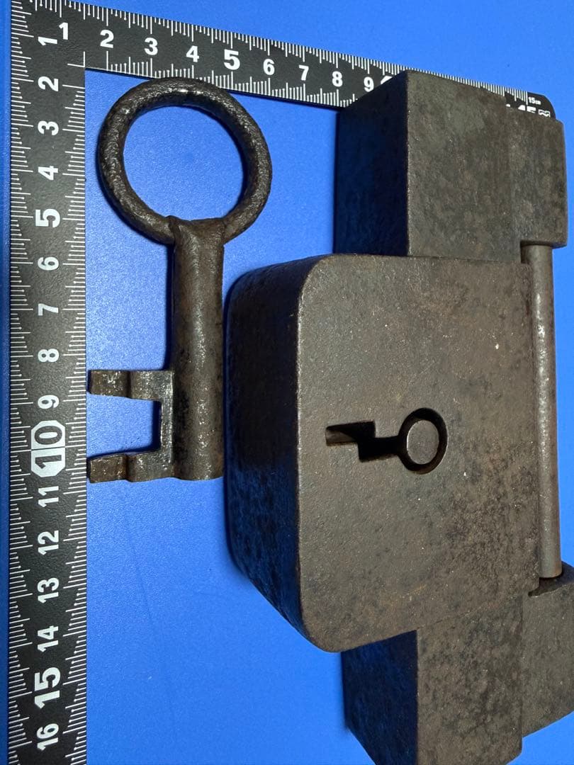 骨董 鉄製和錠 錠前 鍵 アンティーク 江戸 明治 大正 和鍵