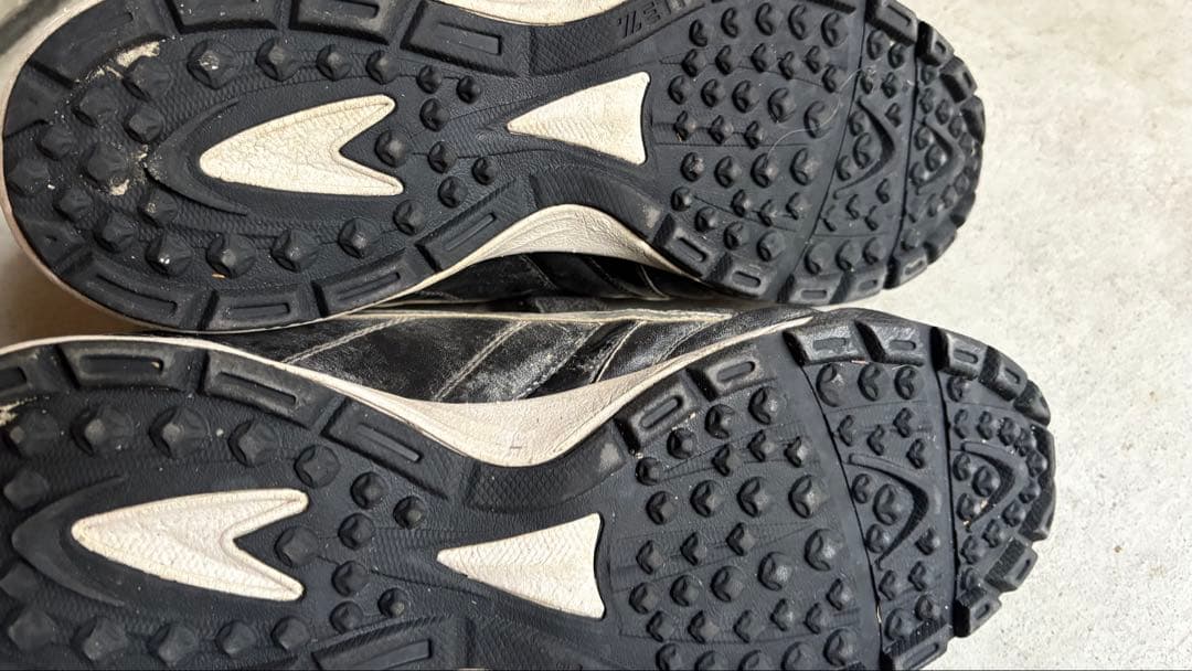 阪神タイガース　矢野輝弘さん トレーニングシューズ ブラック