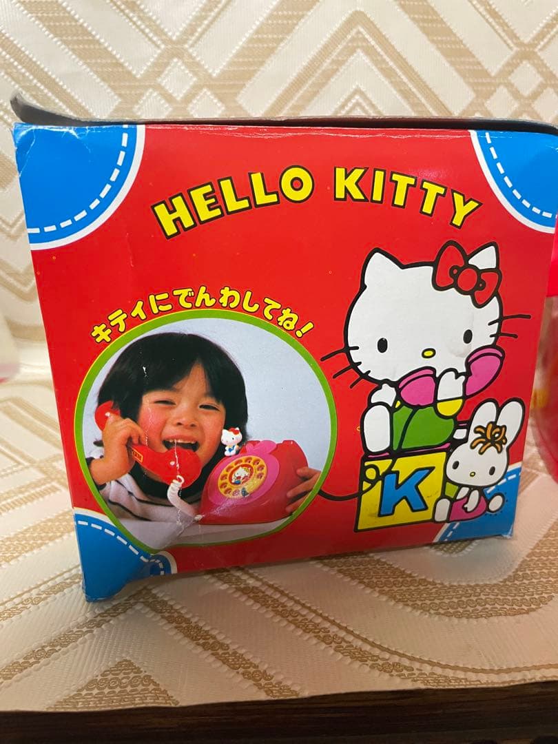 昭和レトロ　東邦化工　サンリオ　ハローキティ　キティちゃん　電話　当時物　希少