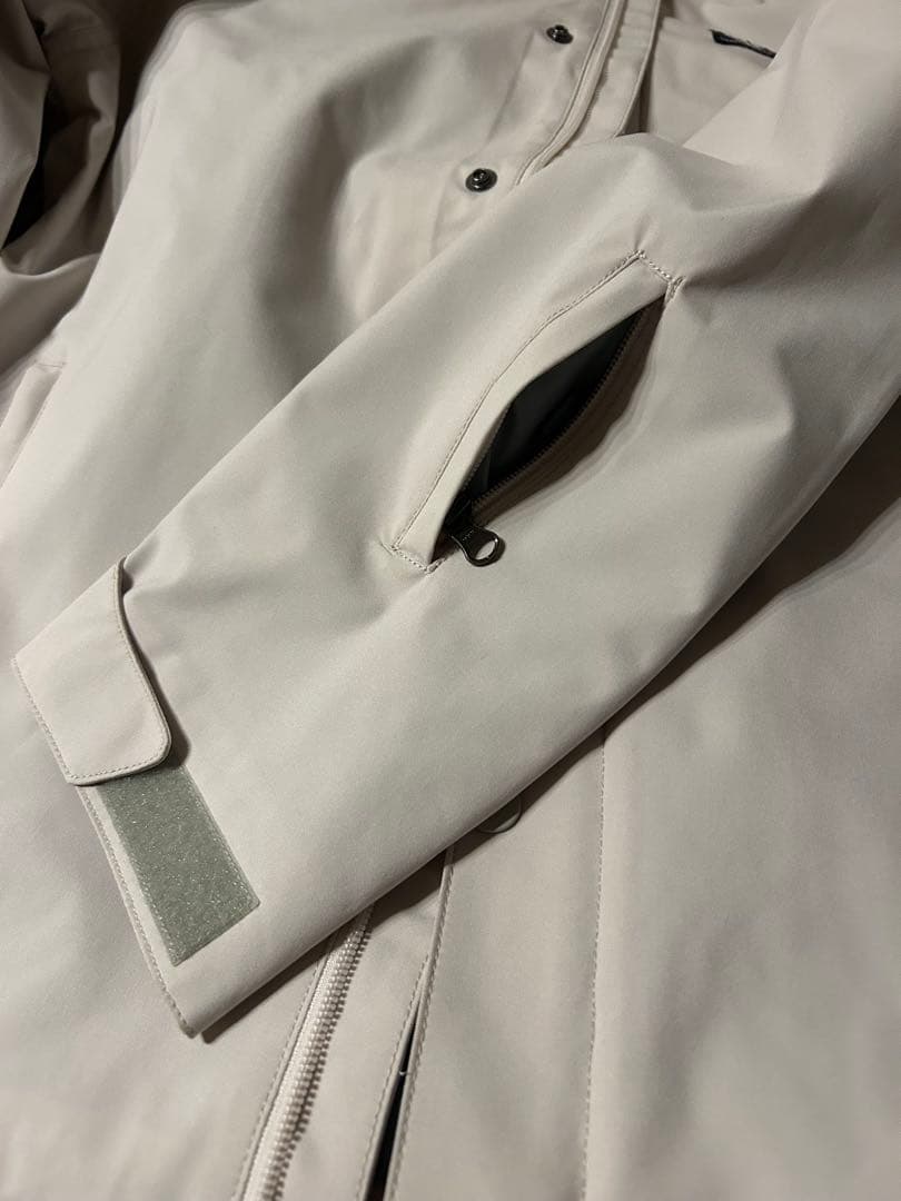 スノーボードウェアー　ジャケット＆パーカーセット売り　新品未使用