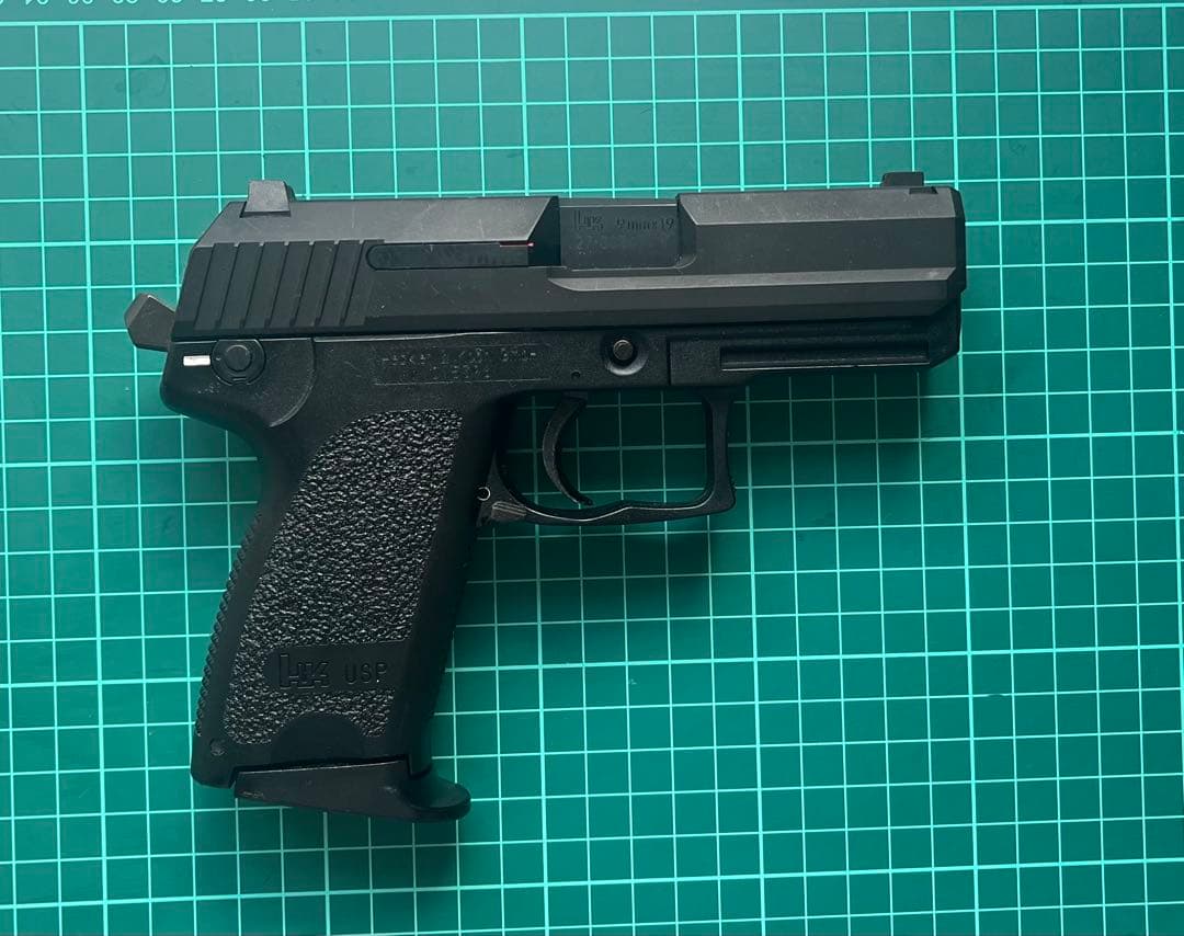 ケーエスシーKSC USPコンパクト　ガスガン 玩具　トイガン