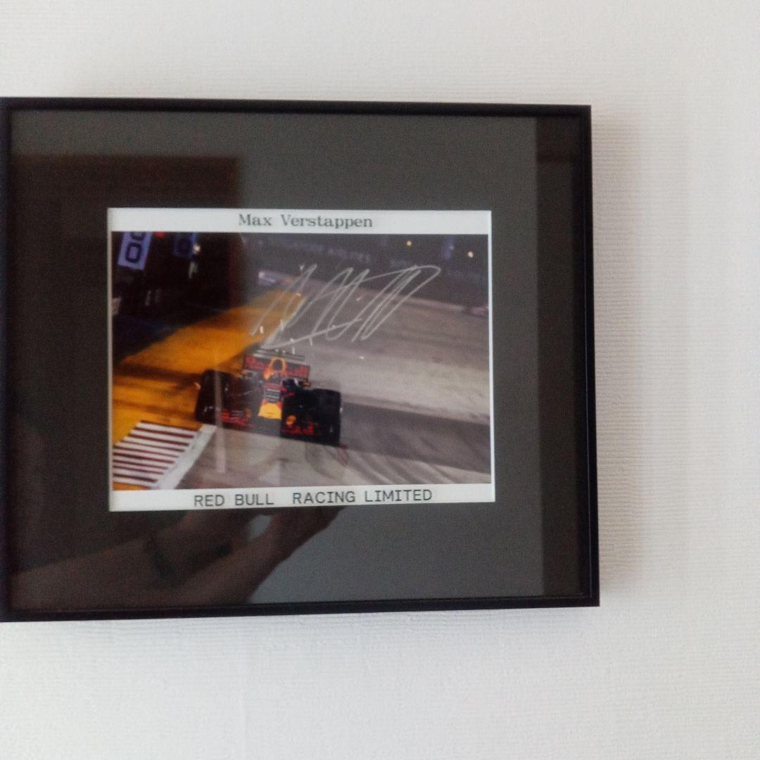 F1 RedBull マックス・フェルスタッペン直筆サイン入フォト　額装品