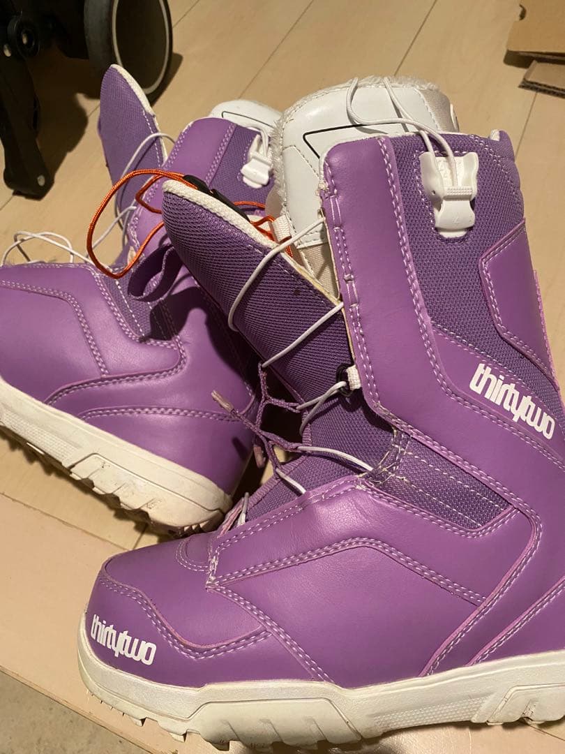 thirtytwo パープル スノーボードブーツ