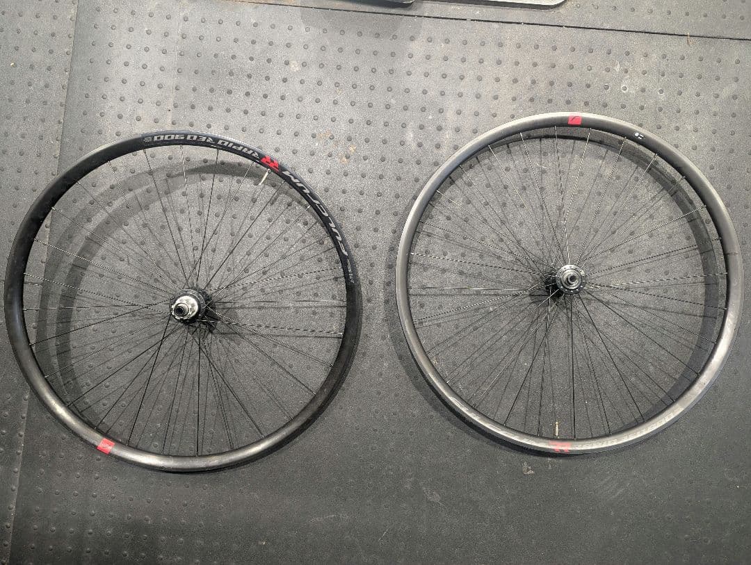 フルクラムラピッドレッド900db ホイールセットタイヤ付き