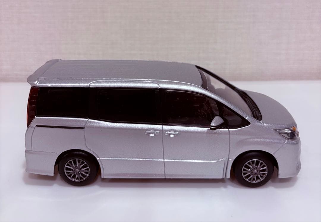 非売品✨トヨタノア✨店頭展示用✨シルバー