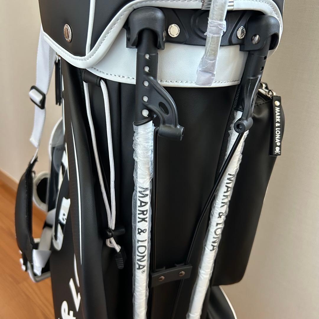 マークアンドロナ　マッシブキャディバッグ　ブラック　黒色