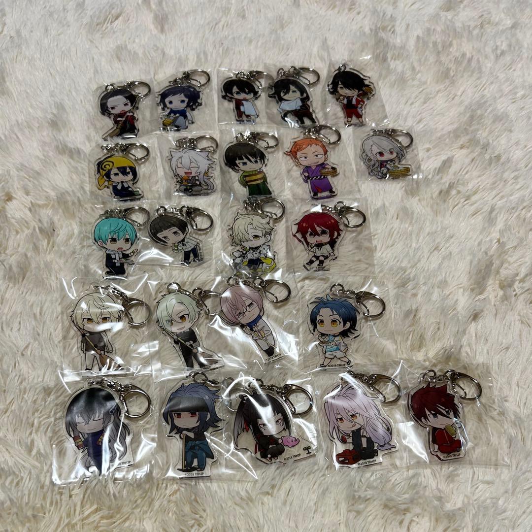 とうらぶ 刀剣乱舞　アニメイトカフェ　アクリルキーホルダー　缶バッチ