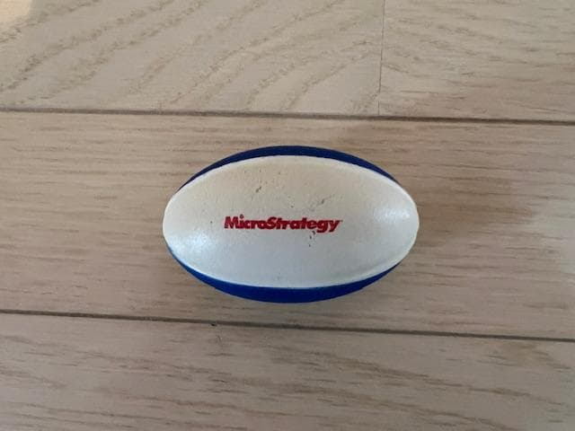 ビットブームを牽引する マイクロストラテジー　限定　正規ノベルティ