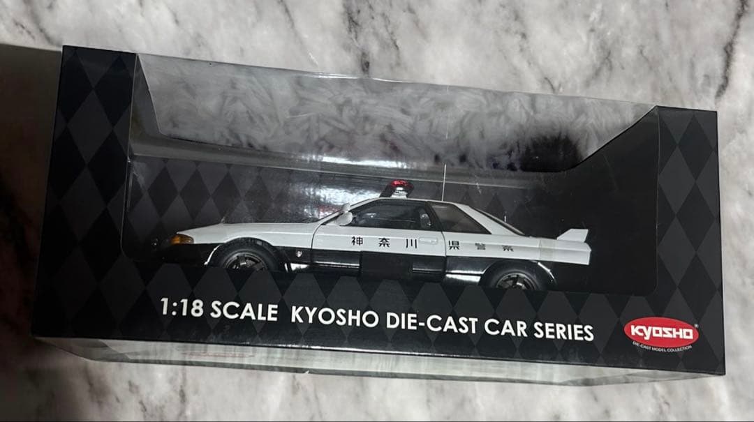 【新品未使用】京商　1/18 R32スカイラインGT-Rパトカー　神奈川県警