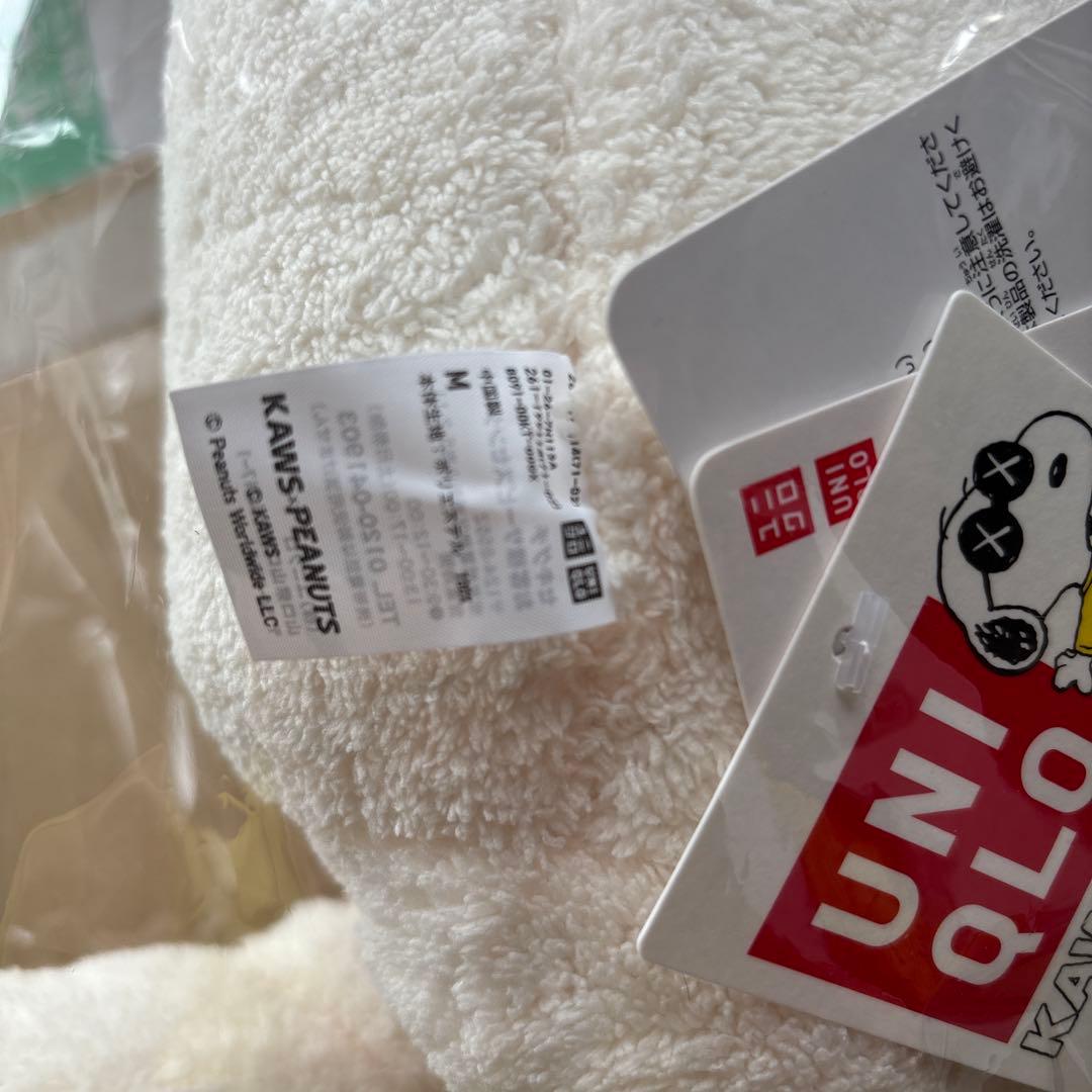 UNIQLO KAWS ユニクロ カウズ スヌーピー Mサイズ
