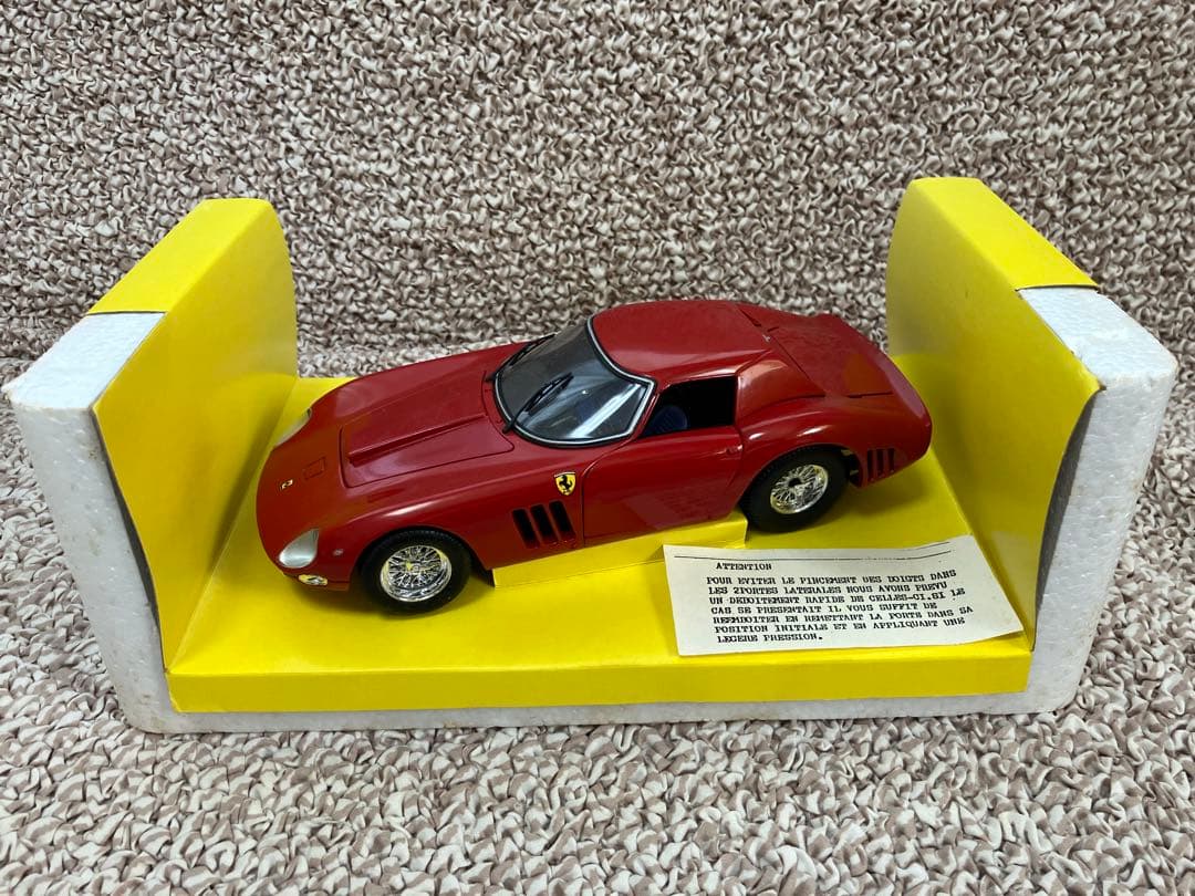 Ferrari 250 GTO ダイキャスト 1:18