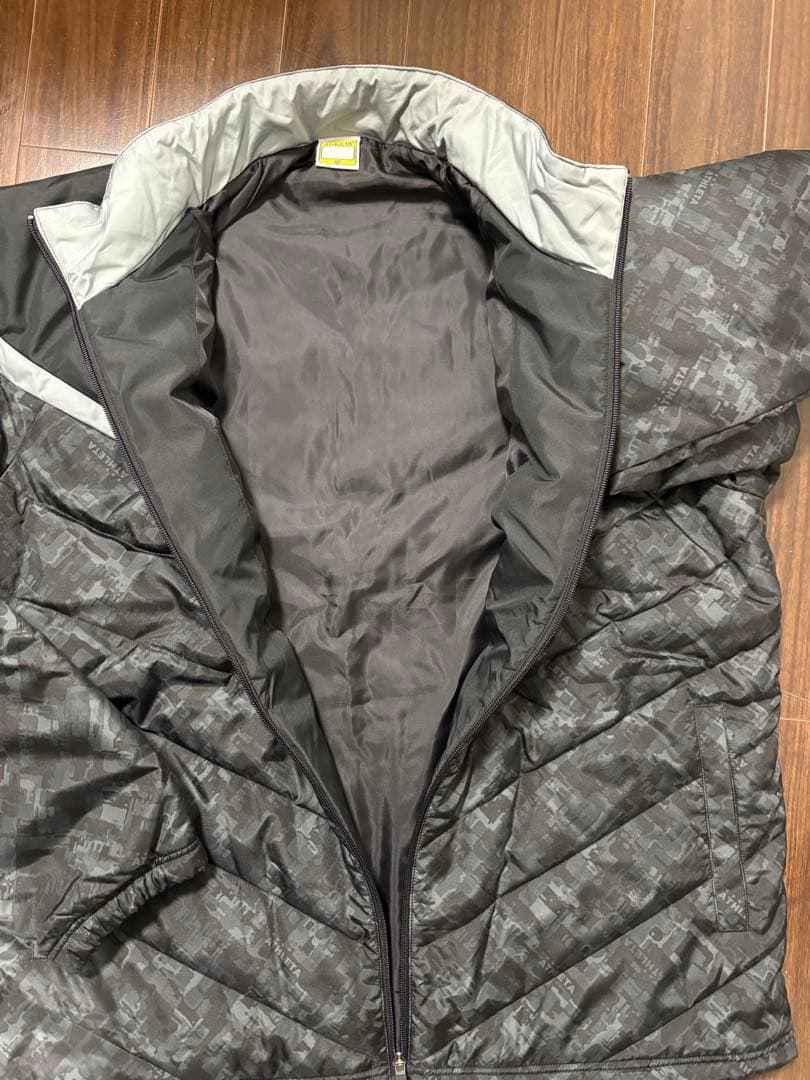 ATHLTA 中綿ジャケット ウインドブレーカー 3点セット