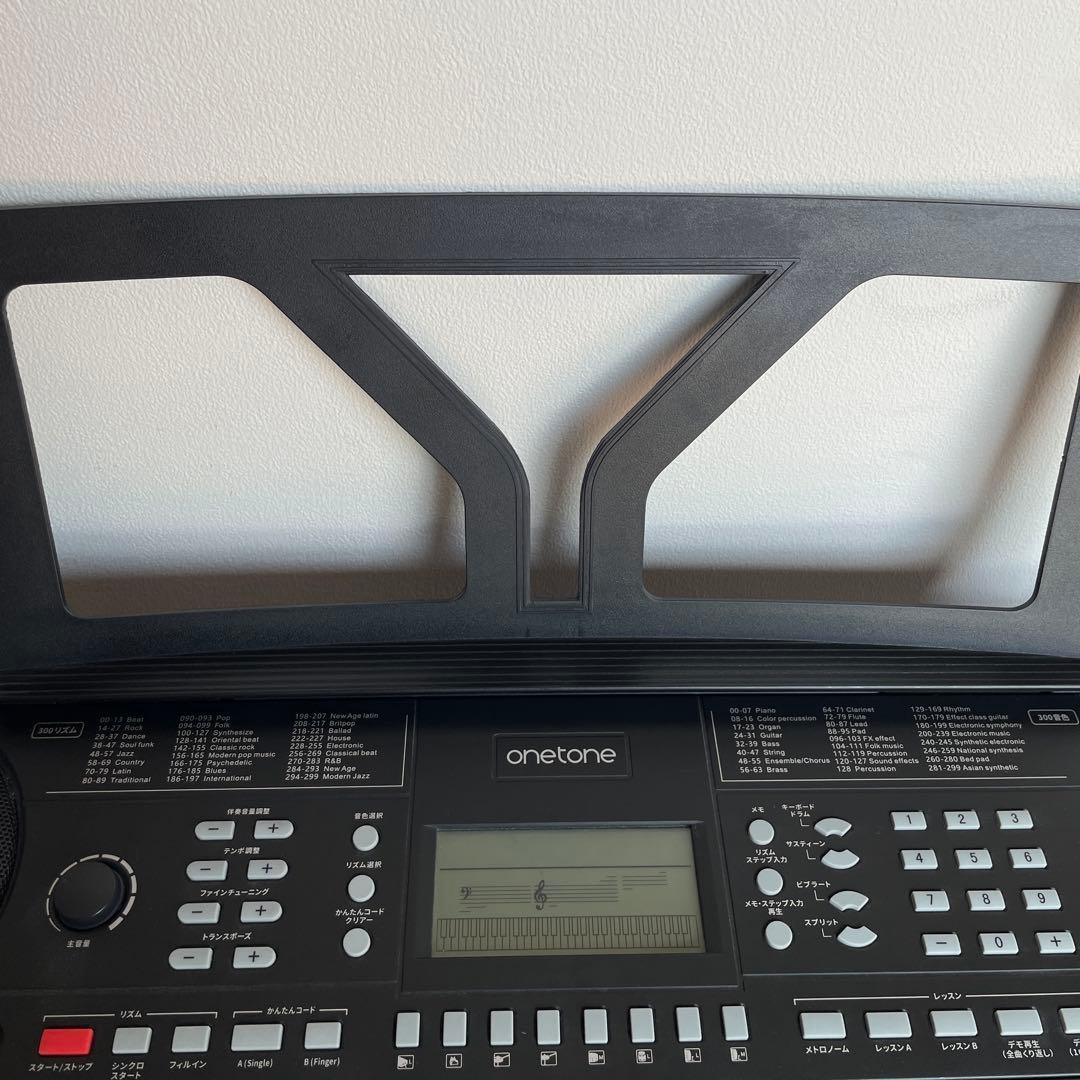 12月限定お値下げ！ONETONE ワントーン 電子キーボード 61鍵盤