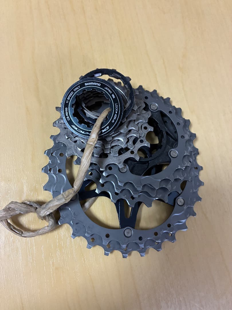 シマノ DURA-ACE CS-R9100 11-30T中古美品！