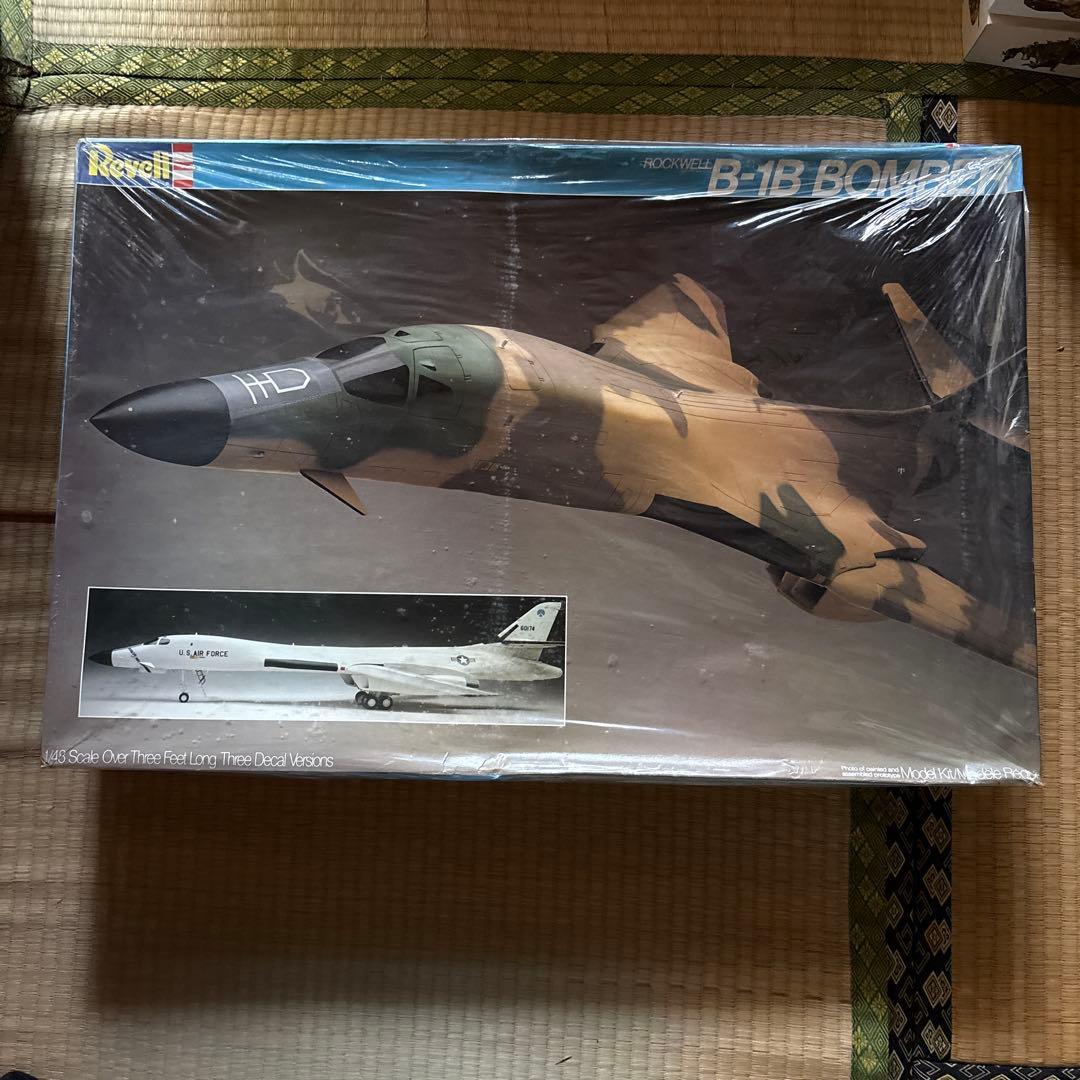 ハセガワ B-1B ボンバーモデルキット 1/48