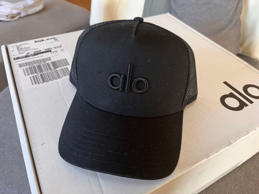 【新品未使用】alo トラッカーキャップ