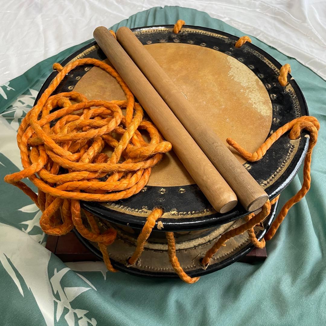 和太鼓 締太鼓 スタンド付 蒔絵 直径35cm 高さ16