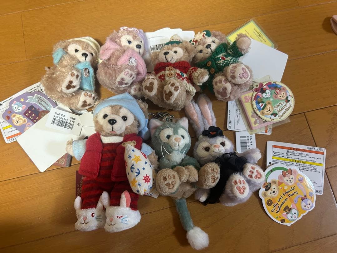 ダッフィーフレンズ ぬいぐるみバッジ、ストラップ7個セット