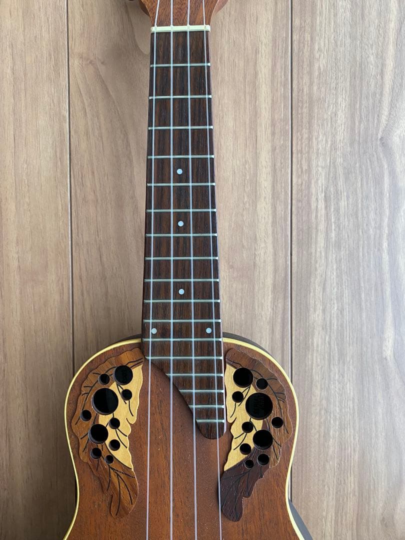 美品！アプローズ バイ オベーション UA20 ウクレレ 本体 ケース付き