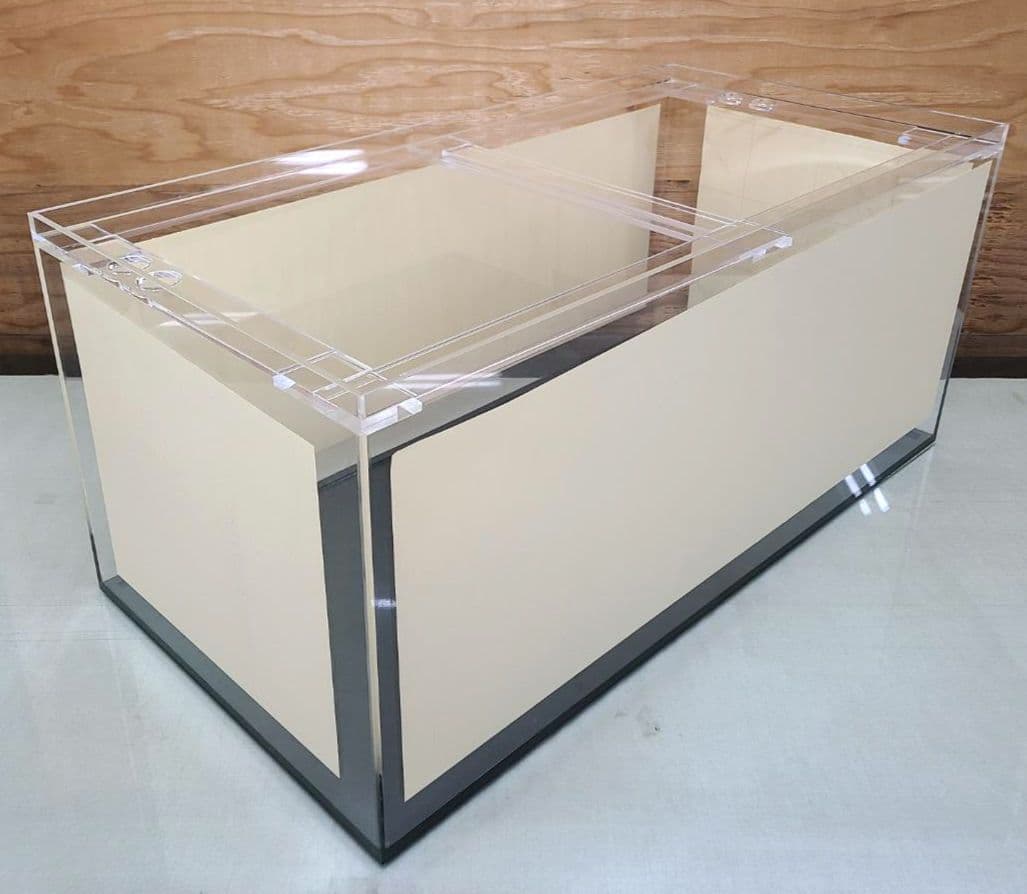 アクリル水槽　900×450×400 6\5（底板：黒艶なし）