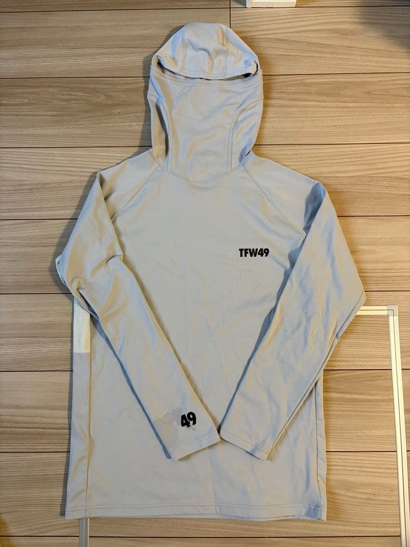 tfw49 フード付きインナー　Lサイズ
