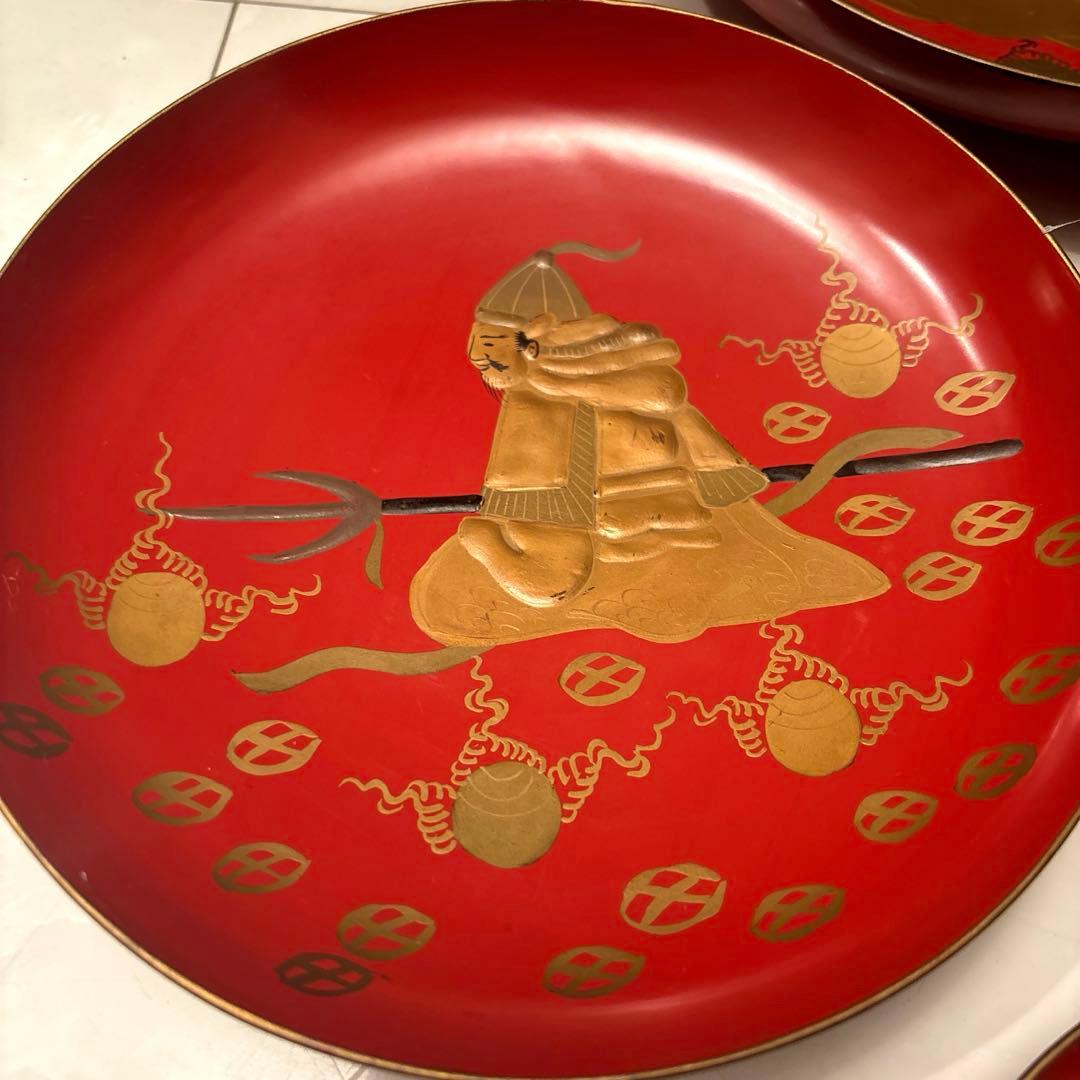 明治時代　七福神が金彩たっぷりで描かれた幸運や金運をを呼び込む木製輪島漆塗り皿