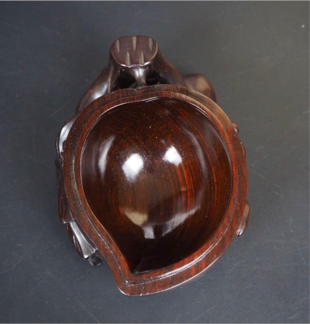 送料無料　時代物　唐木花梨（沈水）透かし彫り桃形蓋物　美品