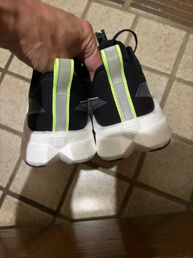 リーニン　RED HARE9 PRO メンズCN24.5cm US7