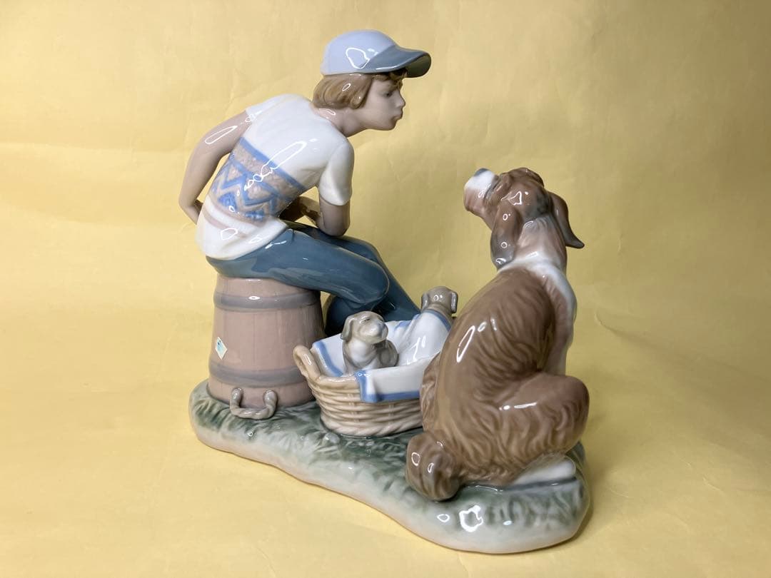 処分値下げ『1985年絶版レア品』リアドロ 犬と少年の陶器像（#5376）