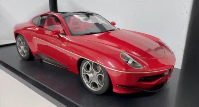 CULT 1/18 アルファロメオ ディスコ・ヴォランテ 2013 2台セット