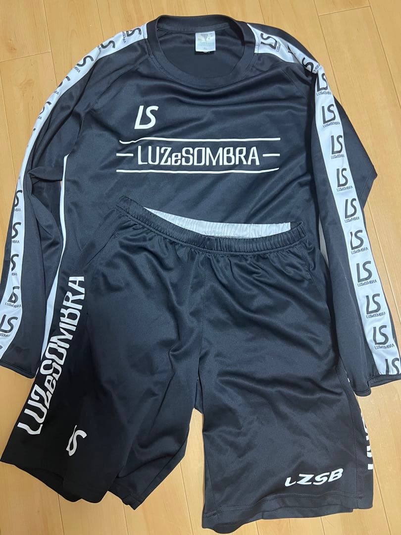 鈴*音様 Luz e Sombra 長袖シャツXLとショートパンツＬサイズ