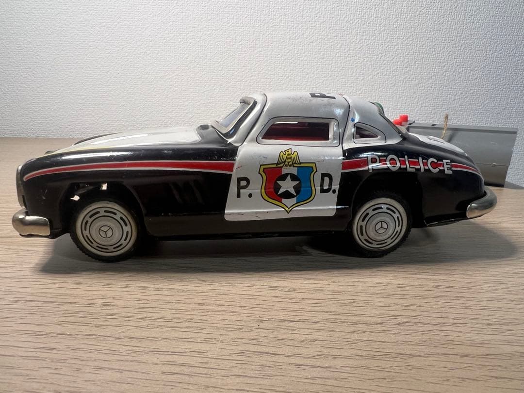 やのまん【ベンツ300SLポリスカー 】tinブリキtoy car