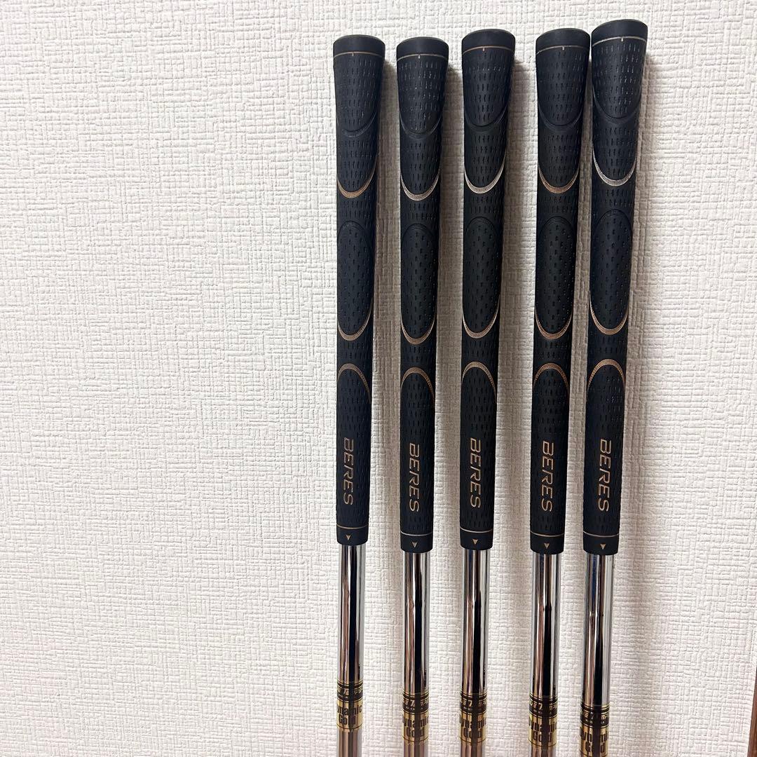 ☆☆☆☆ BERES IS-05 超豪華星4STAR 10本アイアン　星4