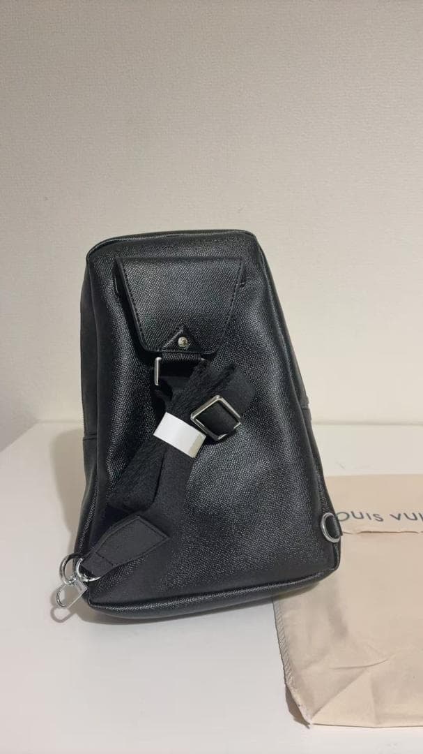 M30443 アヴェニュー ブラック ショルダー