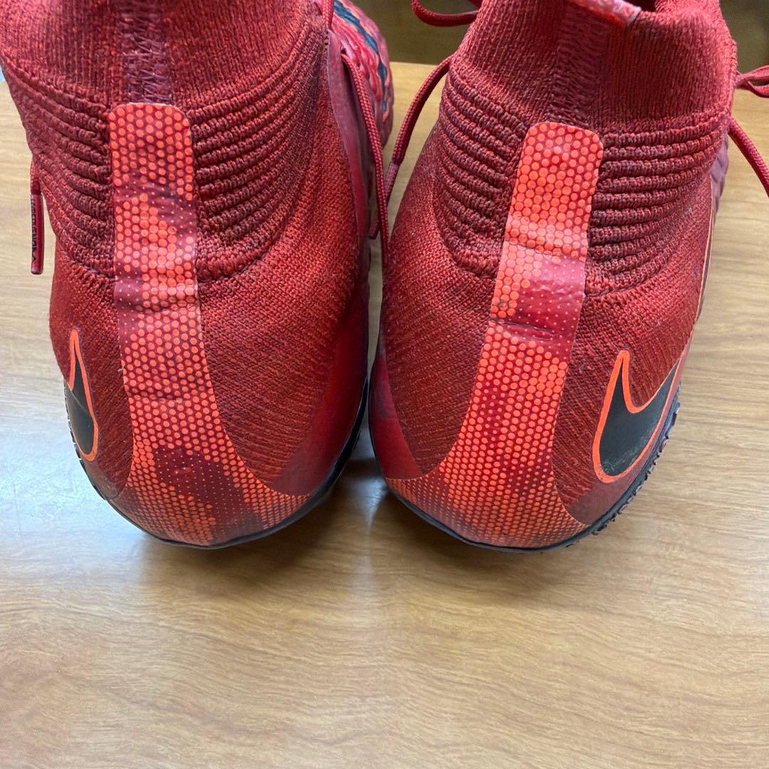 サッカースパイクナイキハイパーヴェノム