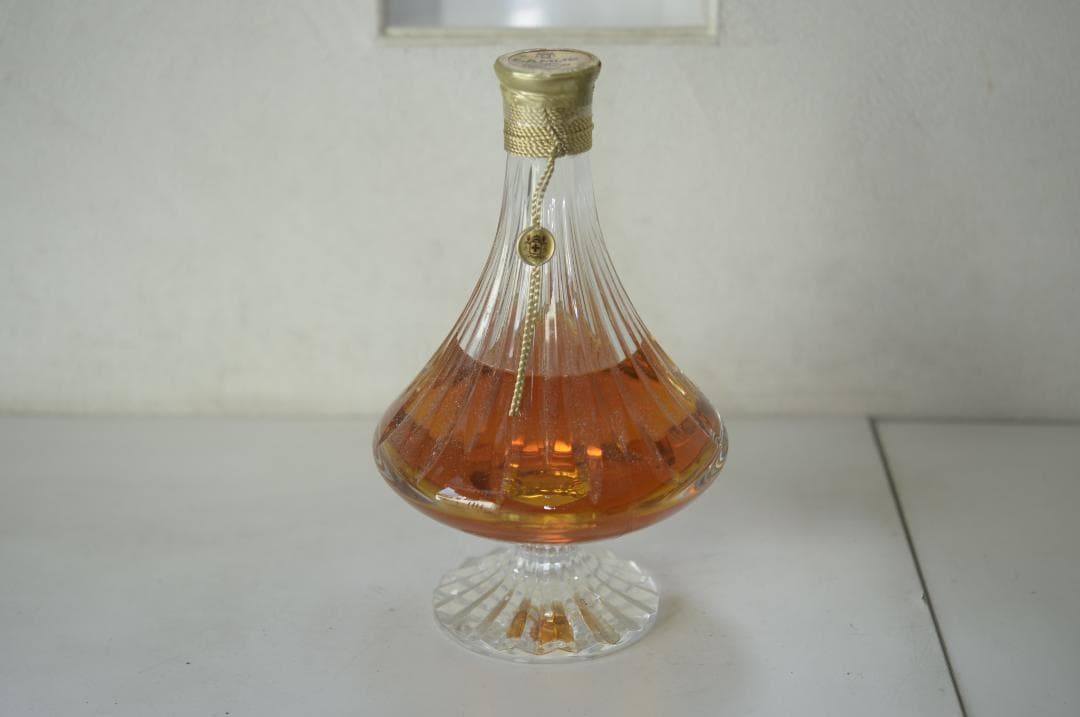 CAMUS カミュ トラディション バカラボトル ブランデー 700ml 40%