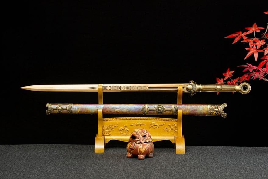 古兵器   武具　刀装具　日本刀　模造刀   居合刀  黄金聖剣