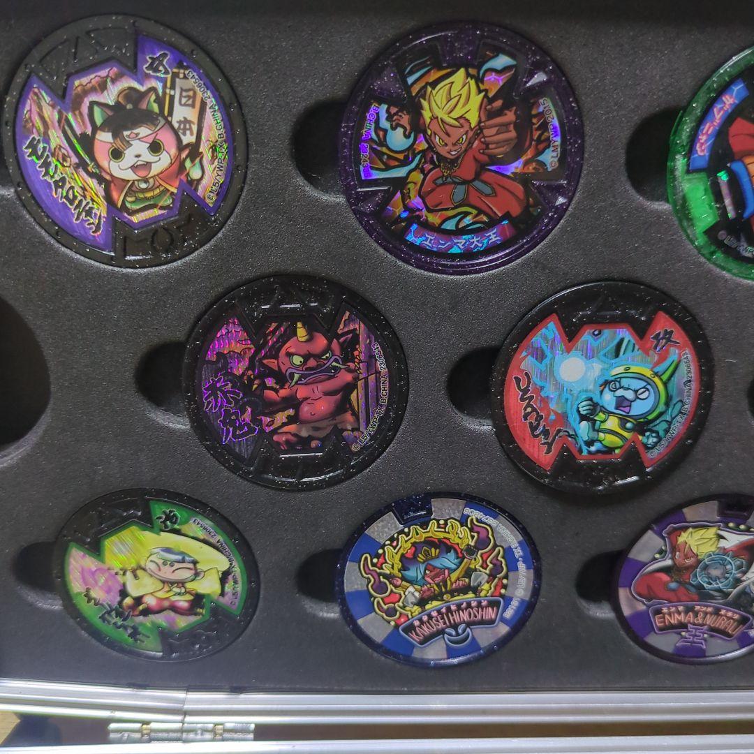 妖怪ウォッチアルミケースにいれたメダルセット