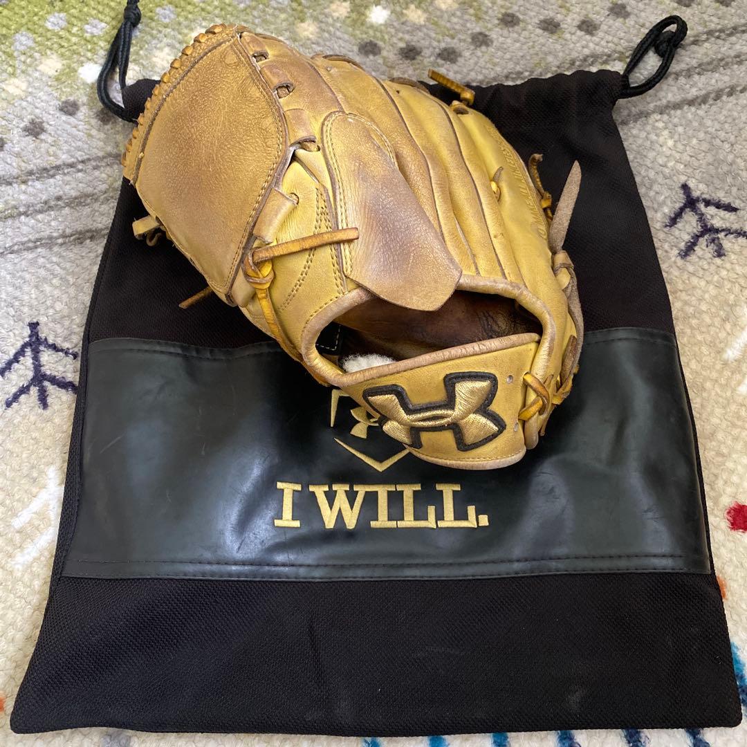 【最終】Under Armour 硬式グローブ QBB0019 ベージュ