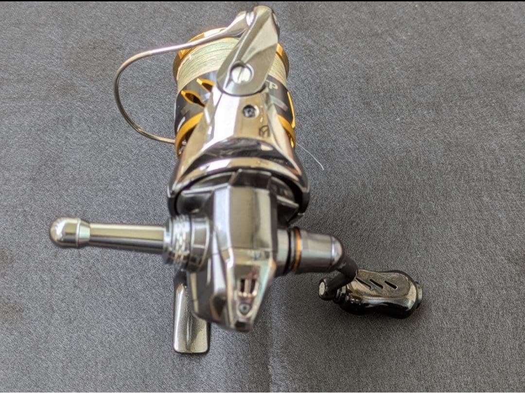 ツインパワーc2000SHG スピニングリール　箱付き