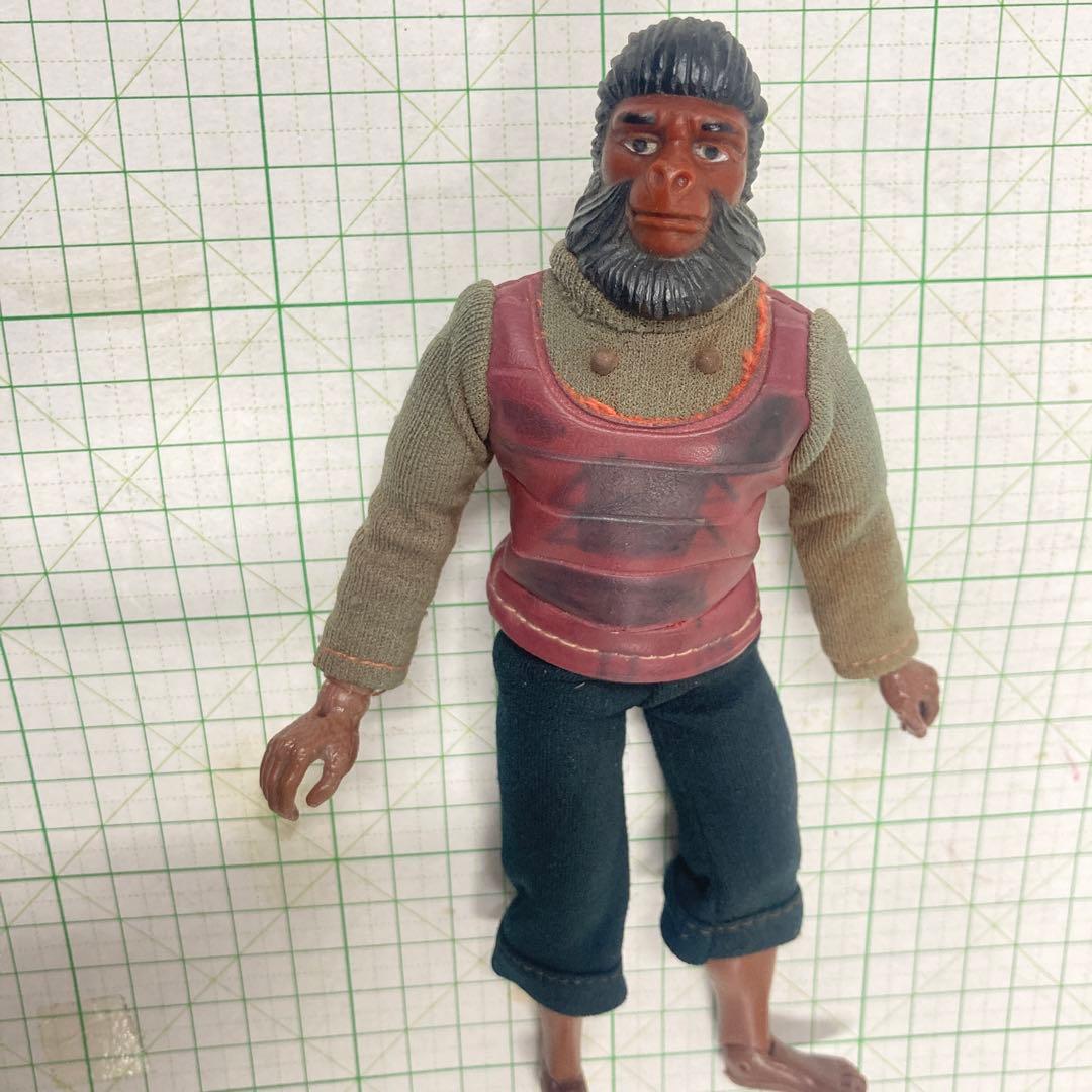 初代猿の惑星の1974年製メゴ社製のフィギュアだと思われます可動緩み無し！