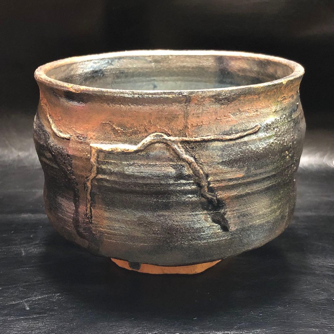 美しい古美術◼️蔵から謎の光を放っている大きな抹茶茶碗が出てきました。茶道具、骨董