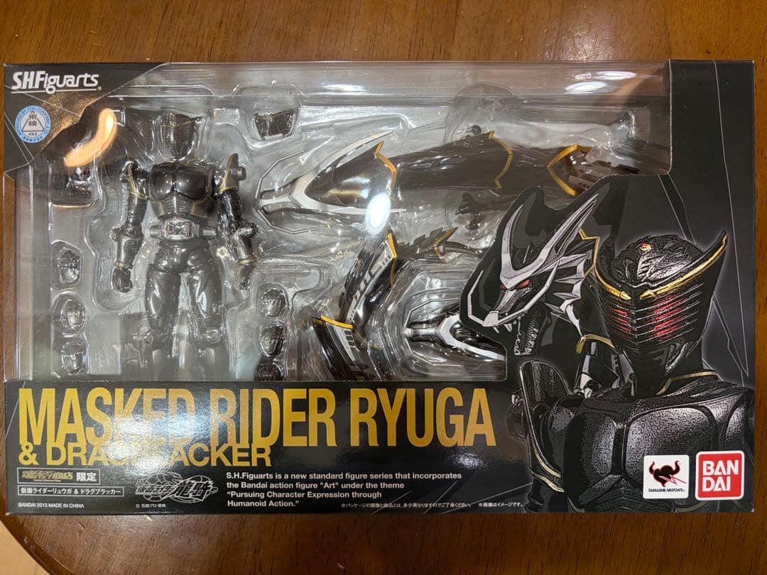 SH Figuarts 仮面ライダーリュウガ&ドラグブラッカー