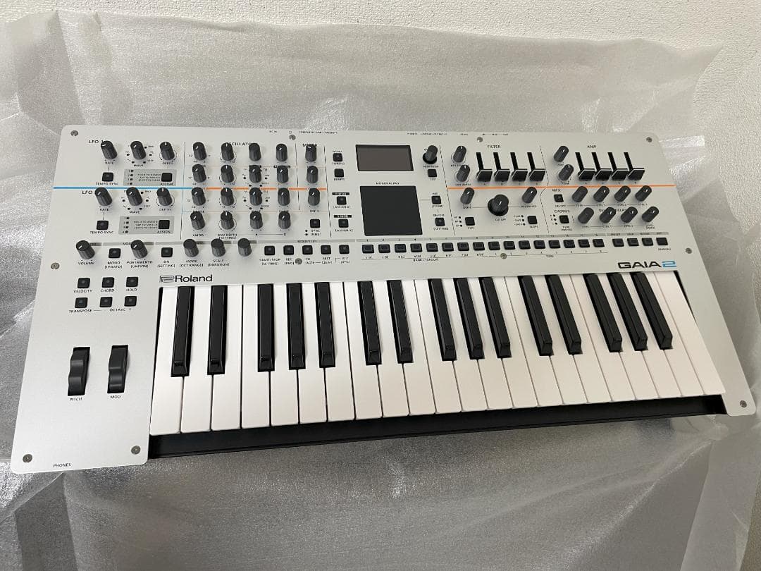 【美品】シンセサイザー Roland GAIA2 (USED) 値下ご容赦