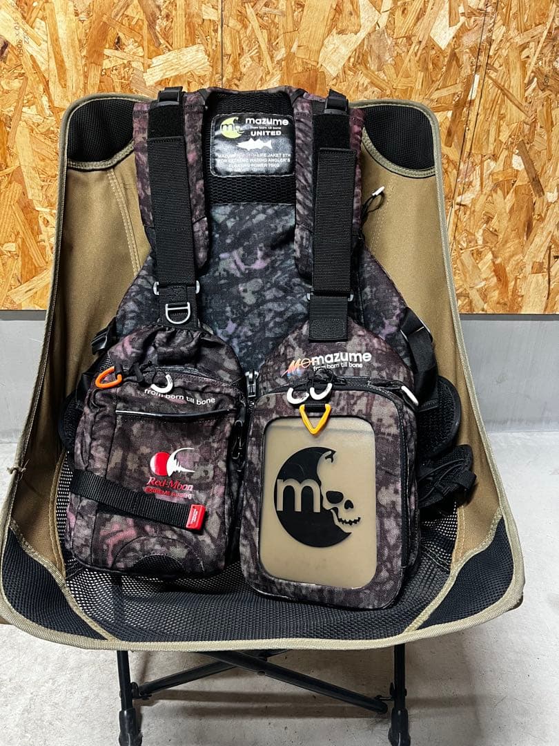 マズメ　ライフジャケット　レッドムーン